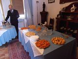 2° raduno a Salerno dal 28 al 29 settembre 2012 - foto...046 - brindisi con spuntino.jpg